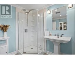 462 RIVERCREST DRIVE - 24