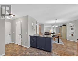 6 GAYFER PLACE - 18