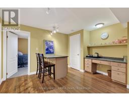 6 GAYFER PLACE - 32