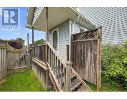 6 GAYFER PLACE - 35