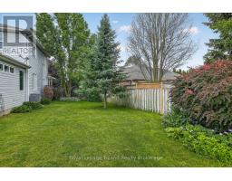 6 GAYFER PLACE - 36