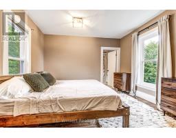 33 MAIN STREET E - 14
