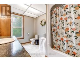 33 MAIN STREET E - 16
