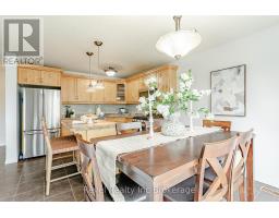 702 FRONTENAC CRESCENT - 11