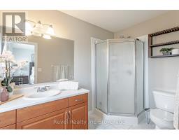 702 FRONTENAC CRESCENT - 19
