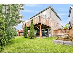 702 FRONTENAC CRESCENT - 37