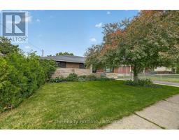 126 SPRINGBANK AVENUE N - 44
