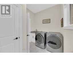256 TAMARACK BOULEVARD - 25