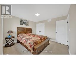 256 TAMARACK BOULEVARD - 30