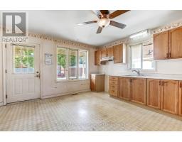 773 HOUNSFIELD STREET - 4