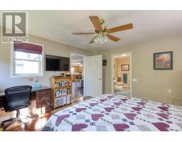 11 CORNISH CRESCENT - 10