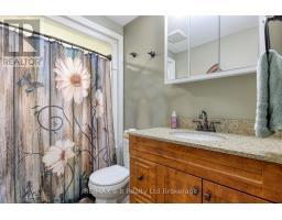 11 CORNISH CRESCENT - 25