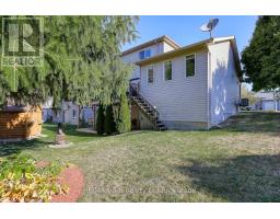 11 CORNISH CRESCENT - 33