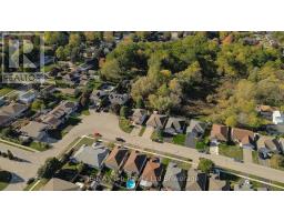 11 CORNISH CRESCENT - 39