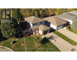 11 CORNISH CRESCENT - 46