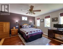 11 CORNISH CRESCENT - 9