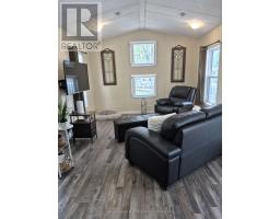 E 39 - 4340 CROMARTY DRIVE - 8