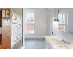 279 VANSITTART AVENUE - 14