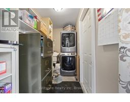 38 HARVEY STREET - 13