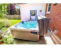 219 BROCK STREET - 29