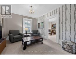 30 PARK AVENUE - 16