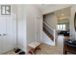 72 TRAILVIEW DRIVE E - 10