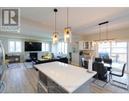 72 TRAILVIEW DRIVE E - 21
