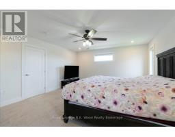 72 TRAILVIEW DRIVE E - 25