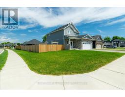 72 TRAILVIEW DRIVE E - 3