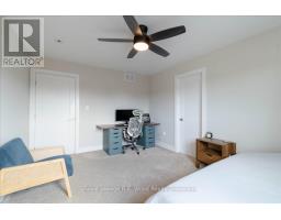 72 TRAILVIEW DRIVE E - 31
