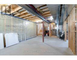 72 TRAILVIEW DRIVE E - 37