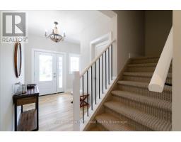 72 TRAILVIEW DRIVE E - 9
