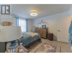 6 CAMDON COURT - 18