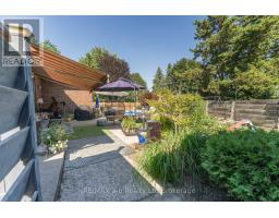 6 CAMDON COURT - 32