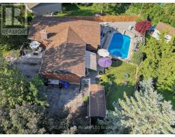 6 CAMDON COURT - 44