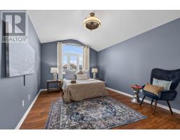 734 FRONTENAC CRESCENT - 22