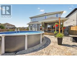 924 SPRINGBANK AVENUE N - 38