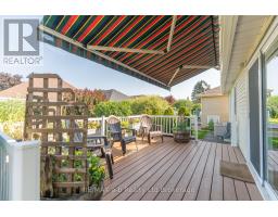 57 EDWIN CRESCENT - 23