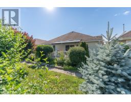 57 EDWIN CRESCENT - 24