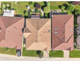 57 EDWIN CRESCENT - 29