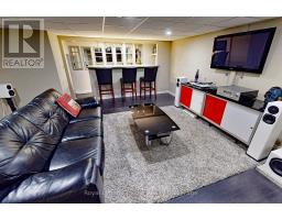 694 GLADSTONE DRIVE - 23