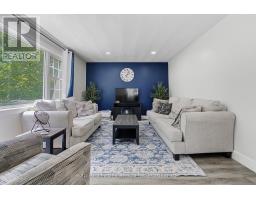 18 QUEEN STREET W - 12