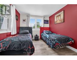 18 QUEEN STREET W - 18