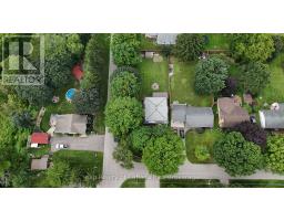 18 QUEEN STREET W - 35