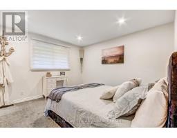 B - 32 ALBERT STREET - 11