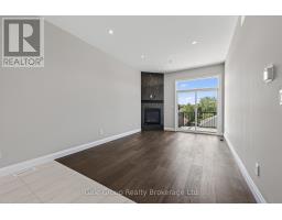 808 GARDEN COURT CRESCENT - 30