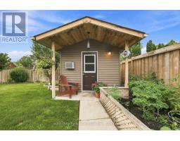 17 VARLEY CRESCENT - 13