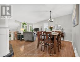 17 VARLEY CRESCENT - 22