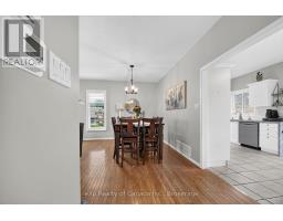 17 VARLEY CRESCENT - 23