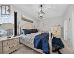 17 VARLEY CRESCENT - 29